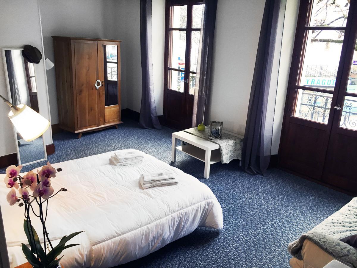 Le Bon Accueil Hotel Bagneres-de-Luchon Ngoại thất bức ảnh